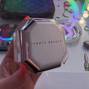 Fenty Beauty Pro Filt'r Setting Powder in Banana